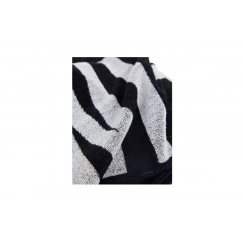 Calvin Klein unisex πετσέτα σε μαύρο,άσπρο χρώμα με γράμματα 160X85 cm KU0KU00122 BEH